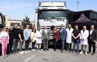 Sağlık Bakım Tırı, kamyon şoförleri için marşa...