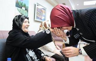 Bakan Göktaş bayram ziyaretlerinde