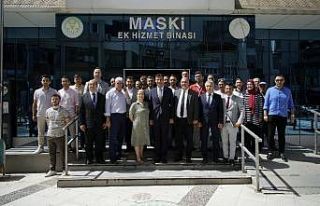 Başkan Zeyrek, mesai arkadaşlarının bayramını...