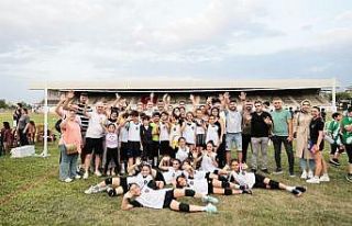 Büyükşehir’den mini voleybol şenliği