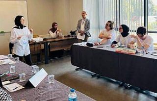 'İmam Hatipli'lerden 11 dilde münazara
