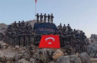 Komandolardan dayanıklılık bayrak koşusu