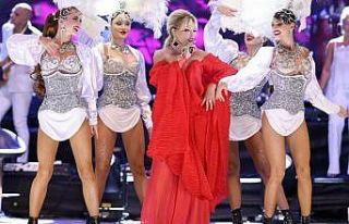 Ajda Pekkan: “Sahne illüzyon ister”