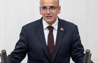 Dış dengede ve turizmde olumlu görünüm Bakan...