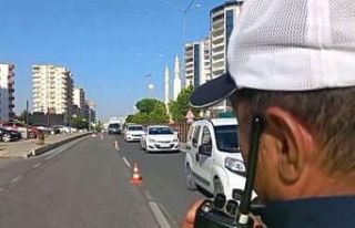 Trafikte bir haftada 450 bine yakın sürücüye işlem...