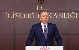 Bakan Yerlikaya: Manisa'da yangın nedeniyle...