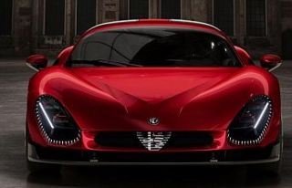 İşte Alfa Romeo 33 Stradale’nin ‘Kükreyişi’