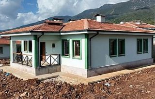 Depremzede köyler yeniden inşa ediliyor... Yıl...