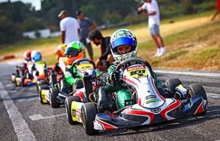 Karting 4. ayakta nefes kesen mücadele