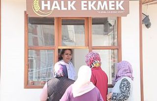 Kula'nın 2. Halk Ekmek Büfesi, Karataş'ta...