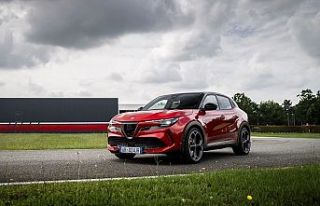 Alfa Romeo’dan yeni bağlantılı araç teknolojisi...