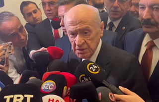 Bahçeli, gazeteci soru sordu azarladı