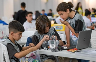 Dünya Robot Olimpiyatı Finali'nde İzmir'de...
