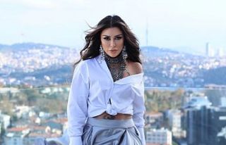 Selen Görgüzel'den yepyeni bir tarz! Arabex