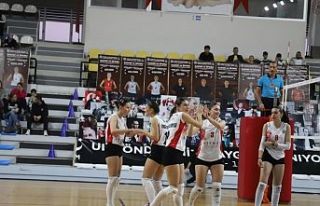 Turgutlu Belediyesi Kadın Voleybol Takımı Denizli...