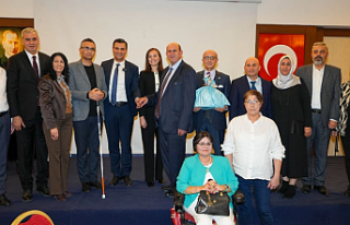 Başkan Zeyrek engelli yurttaşlar ve aileleri ile...