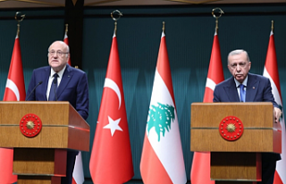 Cumhurbaşkanı Erdoğan gelişmeleri Mikati ile değerlendirdi:...