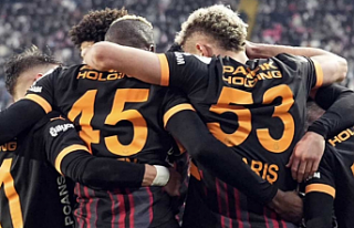 Galatasaray, 10 kişiyle 5 gollü maçta Sivasspor’u...