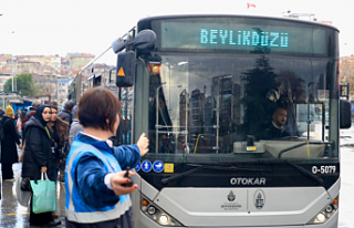 İETT'de ilk kadın metrobüs denetim amiri iş...