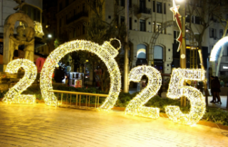 İstanbul Şişli yeni yıla ışık ve neşeyle giriyor