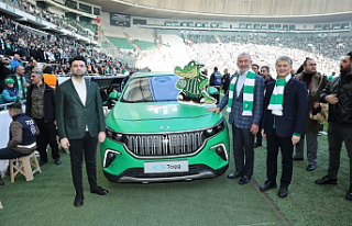 Togg, Bursaspor’un tribün ve şort sponsoru oldu