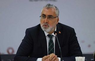 Vedat Işıkhan, asgari ücrete yüzde 30 zam yapıldığını...