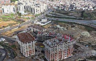 İzmir kentsel dönüşümde gaza bastı