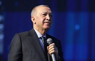 Cumhurbaşkanı Erdoğan yeniden AK Parti Genel Başkanı...