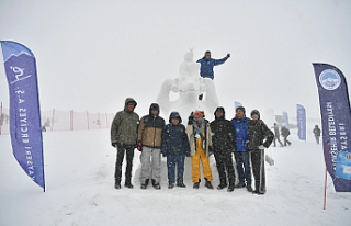 Erciyes'teki kar sanat eseri