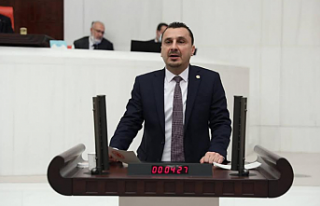 İktidar, açlık sınırının altındaki vatandaşa...