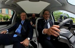 Malezya Başbakanı Togg'un şoför koltuğundan...
