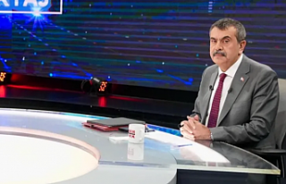Bakan Tekin: Okullardaki personel yetersizliği 'hizmet...