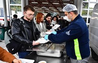 İzmir Büyükşehir'den üniversite öğrencilerine...