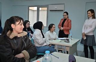 Manisa'da üniversite adaylarına kariyer rehberliği