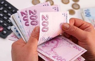 Emeklinin bayram ikramiyesinin farkları yatırılıyor