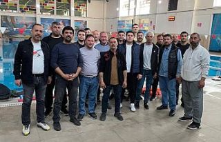 Hijyen ve güvenlik için havuz personeline eğitim
