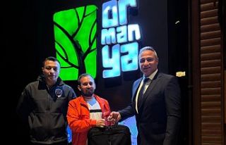 Ormanya’da düşürülen para dolu çanta sahibini...