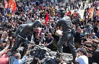 Manisa Soma’da maden şehitleri anma töreni düzenlendi
