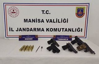 Manisa’da Ruhsatsız Silah Operasyonu: 5 Tabanca...