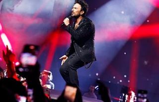 Tarkan Avrupa’yı Sallıyor! "Megastar"dan...