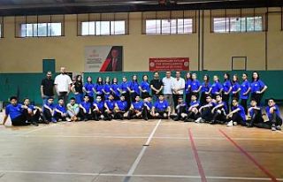 Yunusemre Belediyespor Halk Oyunları Ekibi Ege Bölge...