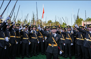 Atatürk’e Saygısızlığa Tepki: TSK’dan İhraç...