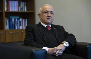 HSK Üyeliği için torpil isteyen akademisyen "Çiçek"...