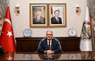 Vali Vahdettin Özkan’dan 10 Kasım Atatürk’ü...