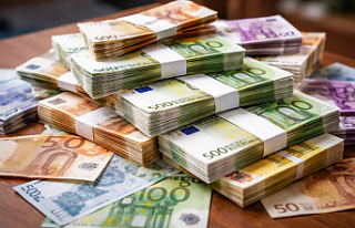 Döviz Kurlarında Son Durum: Euro 50 TL Üzerinde,...