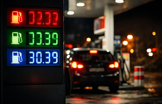Tabelalar Yine Değişiyor: Benzin ve Motorine Gece...