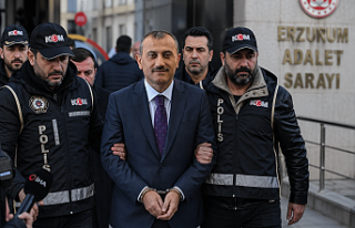 Eski Vali Tuncay Sonel Adliyeye Sevk Edildi: “Emniyette...