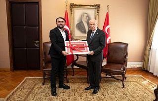 Manisalı Gazeteciden Bahçeli’ye Ziyaret