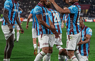 Trabzonspor’dan Dev Derbi Zaferi 2-1 Zirve Yarışı...