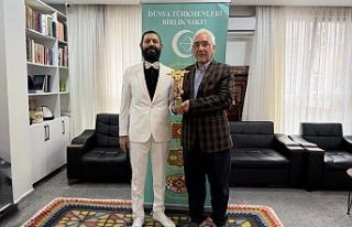 Akif Manaf’a Anlamlı Ödül: “Barış için İnsanlık...